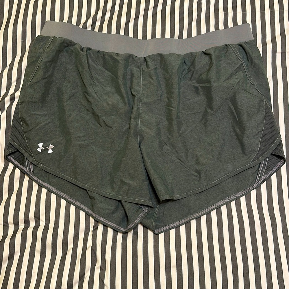 XXL Under Armour shorts